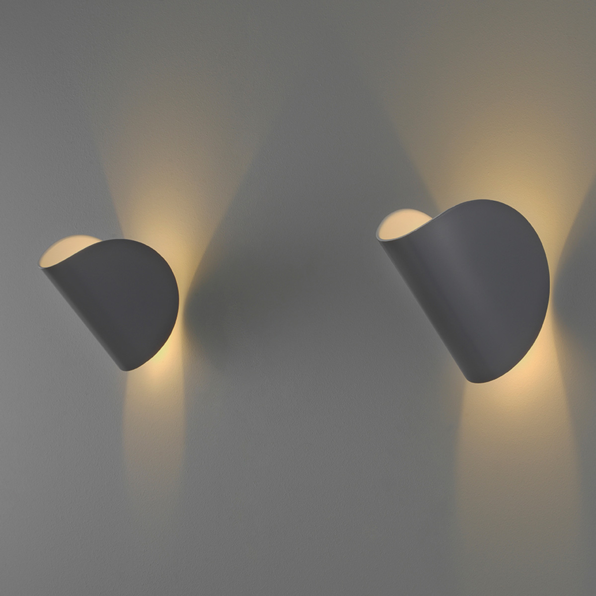 Fontana Arte Io LED Wandleuchte, dunkelgrau