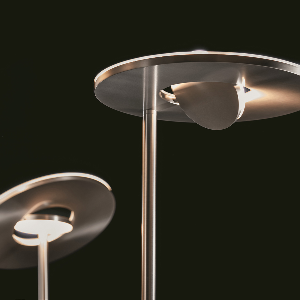 Nova LED Deckenfluter