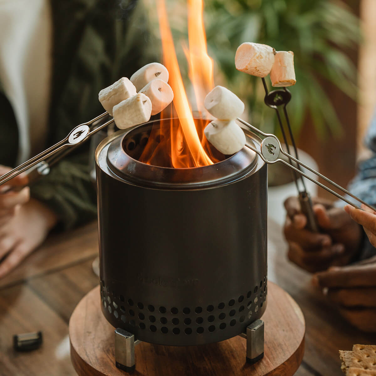 Mesa XL Tischfeuer & Tischkamin, inkl. Mini Brennholz Buche