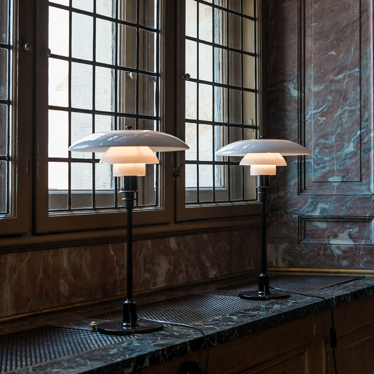 Louis Poulsen PH 3/2 Tischleuchte, schwarz metallisiert