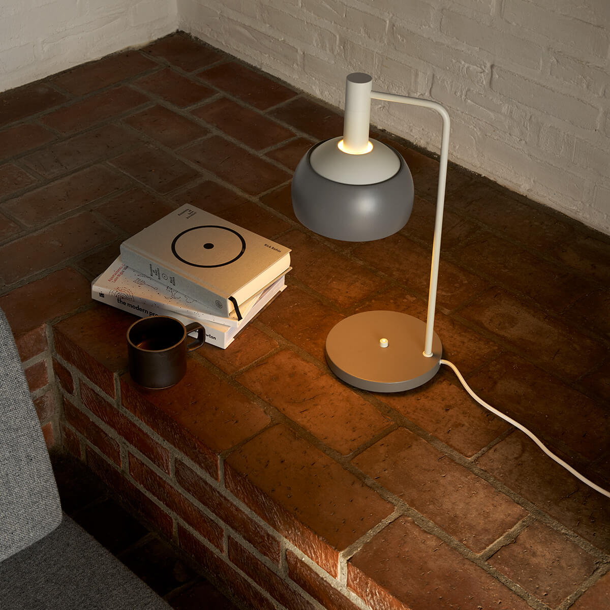 Louis Poulsen FJ Elements Tischleuchte, grau matt (2-Ton-Effekt)
