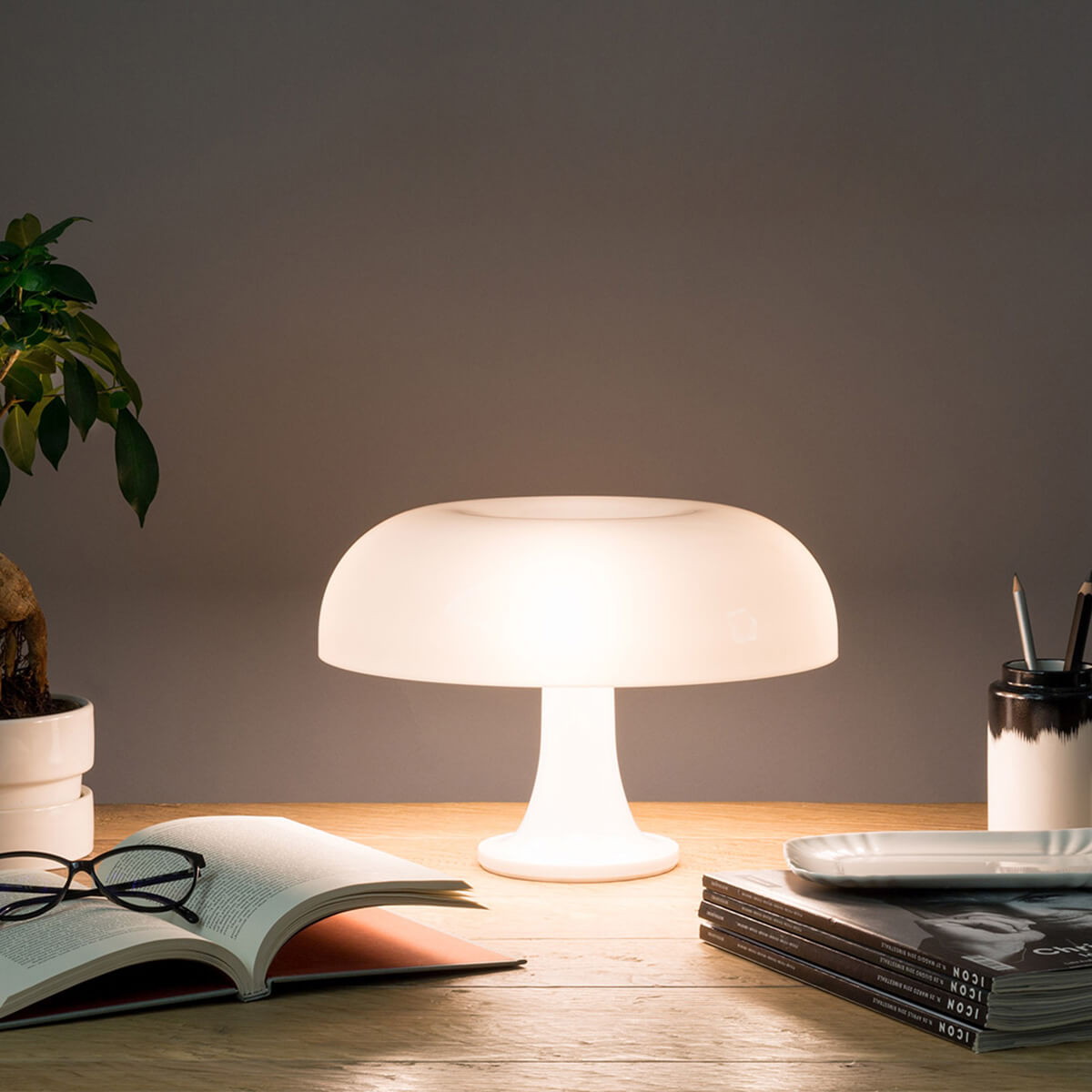 Artemide Nessino Tavolo, weiß