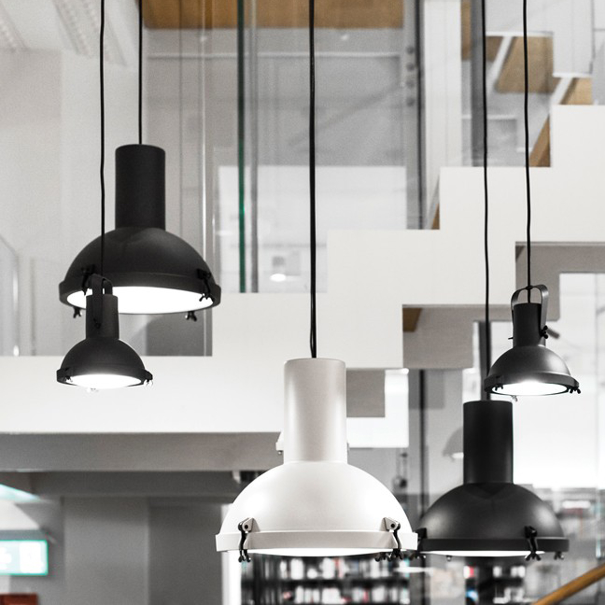 Nemo Projecteur 365 Sospensione und Nemo Projecteur 165 Sospensione, verschiedene Ausführungen