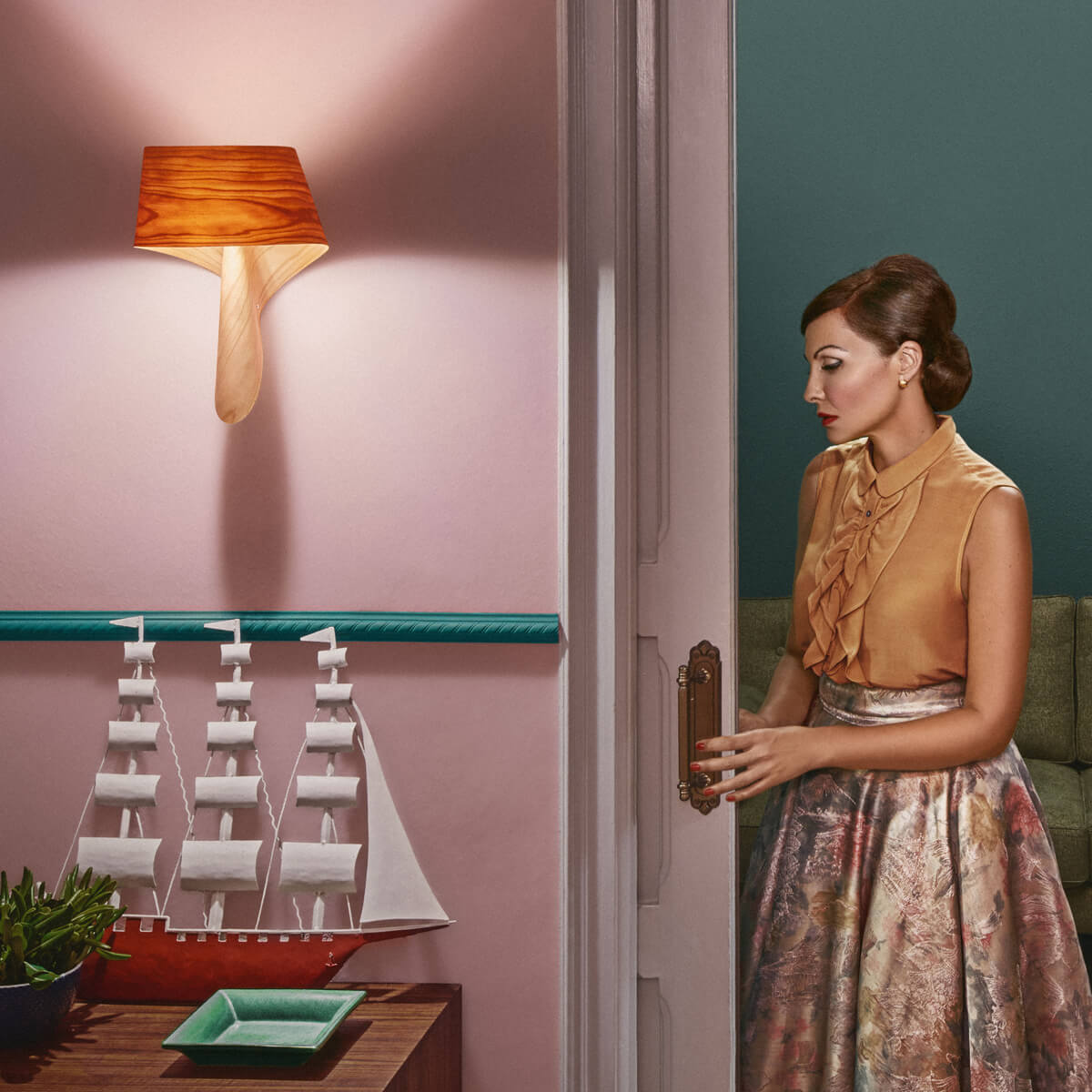 LZF Lamps Air Wandleuchte, Kirsche