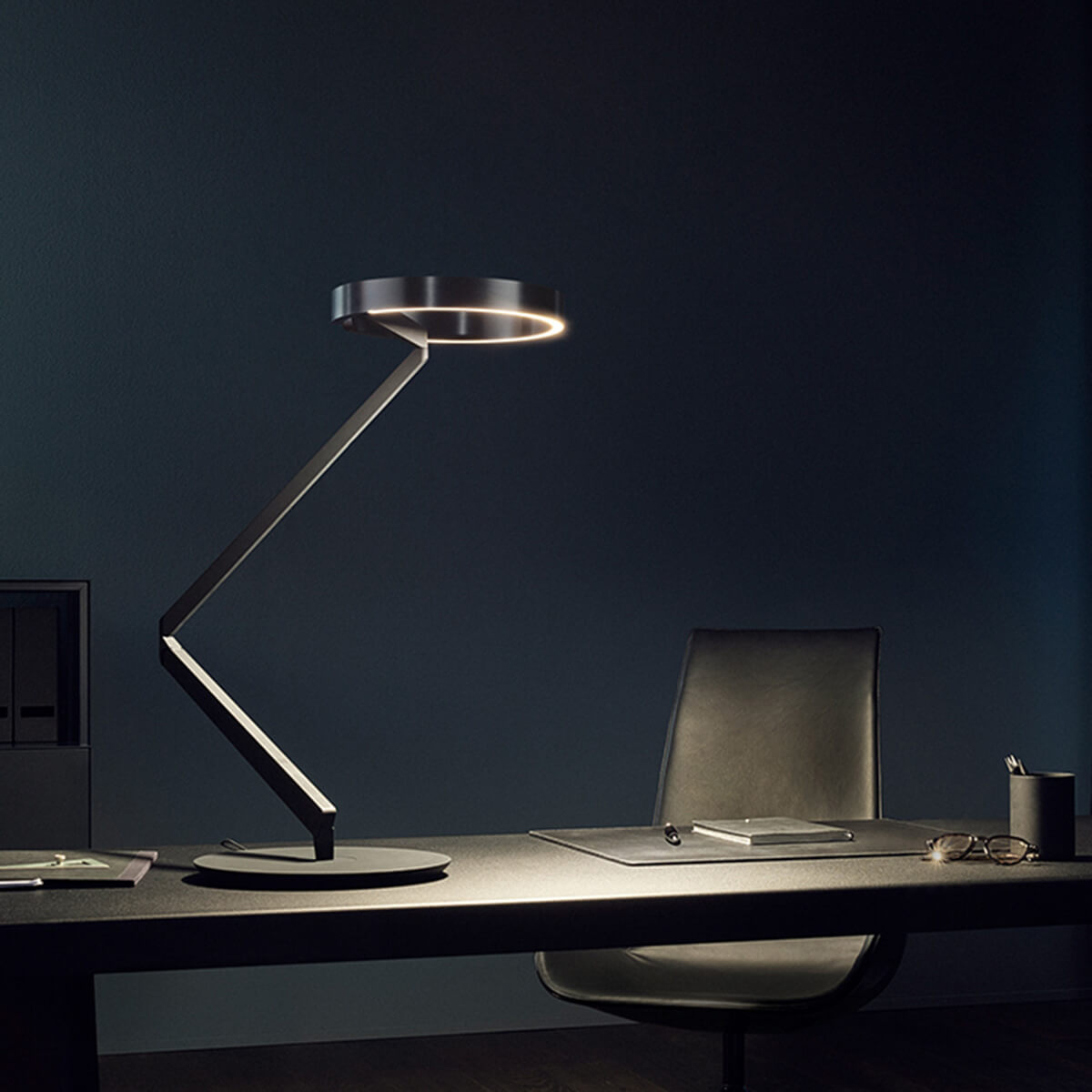 Occhio Gioia equilibrio "air" Tischleuchte, schwarz matt, Kopf: black phantom