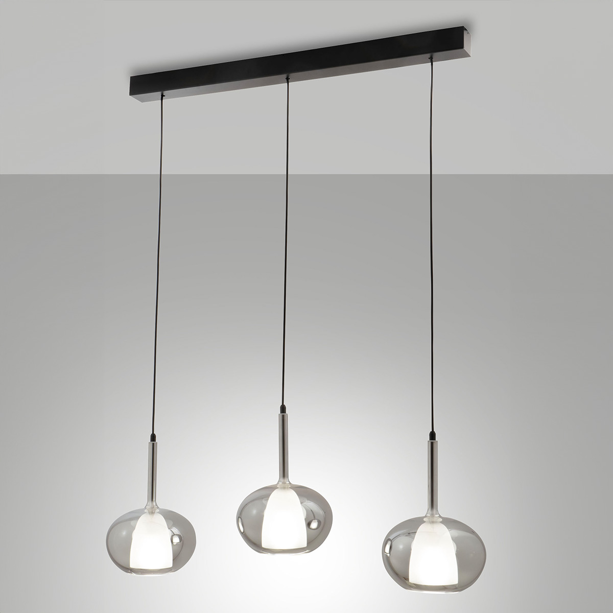 Glas: grau transparent