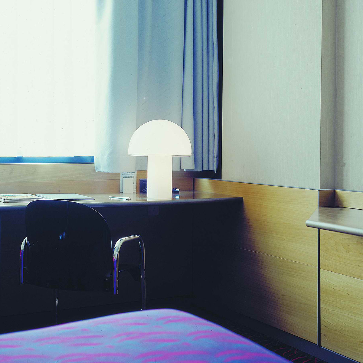 Artemide Onfale Tavolo, medio, weiß