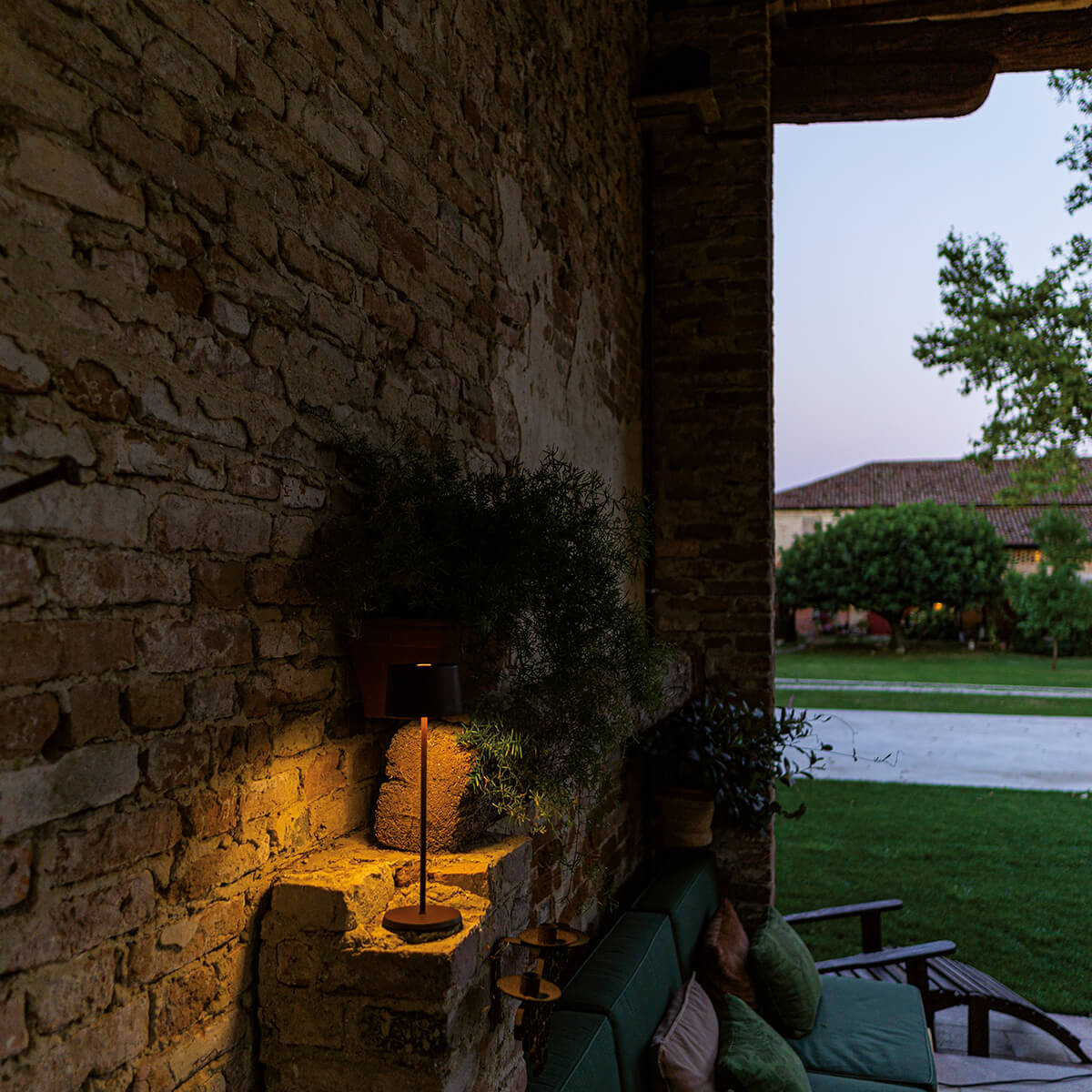 Zafferano AiLati Olivia Pro LED Akkuleuchte, Corten