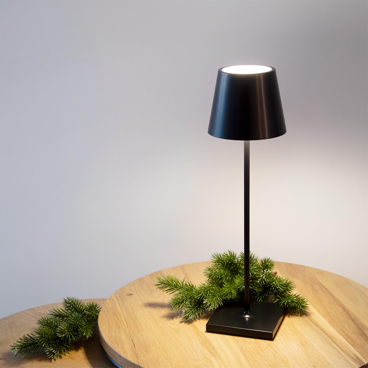 Outdoor LED Akku-Tischleuchte