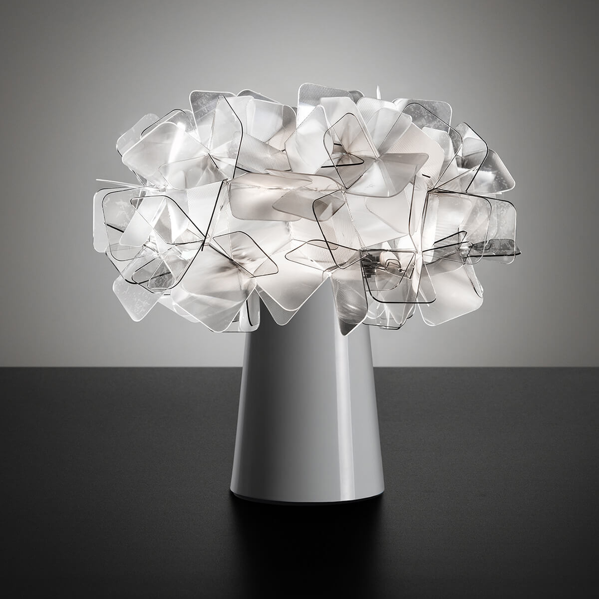 Clizia Table