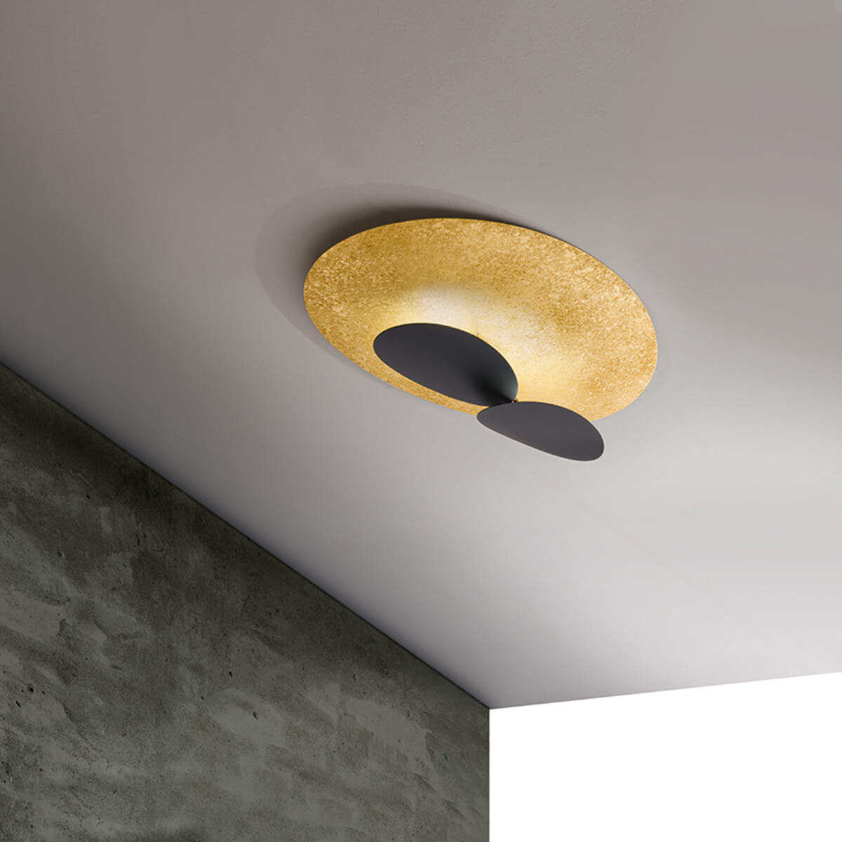 Icone Masai LED Deckenleuchte, Gold pulverbeschichtet / schwarz