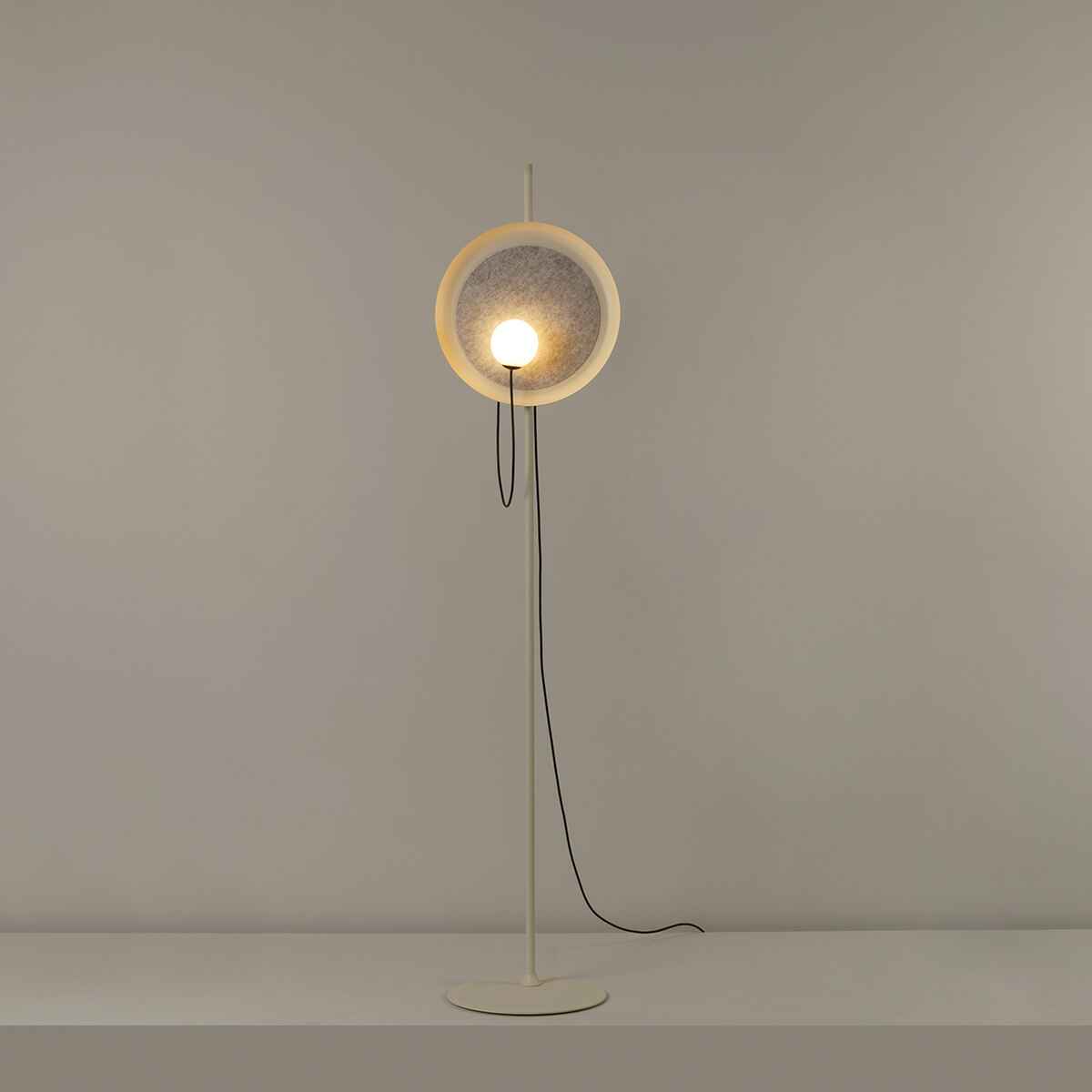 Milan Wire Stehleuchte, Ø: 38,3 cm, nerzfarben