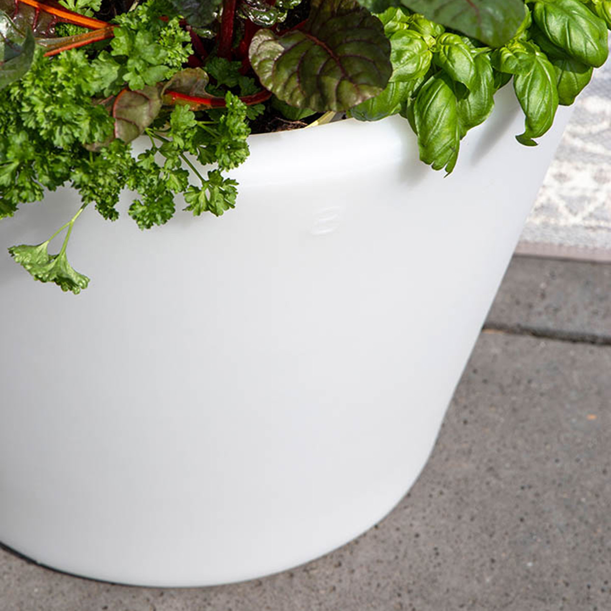 8 seasons design Shining Classic Pot XM Pflanztopf / Dekoleuchte, weiß
