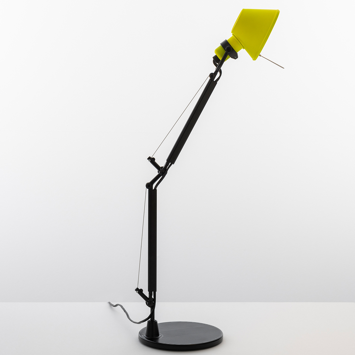 Artemide Tolomeo Micro Tavolo Bicolor, schwarz / gelb