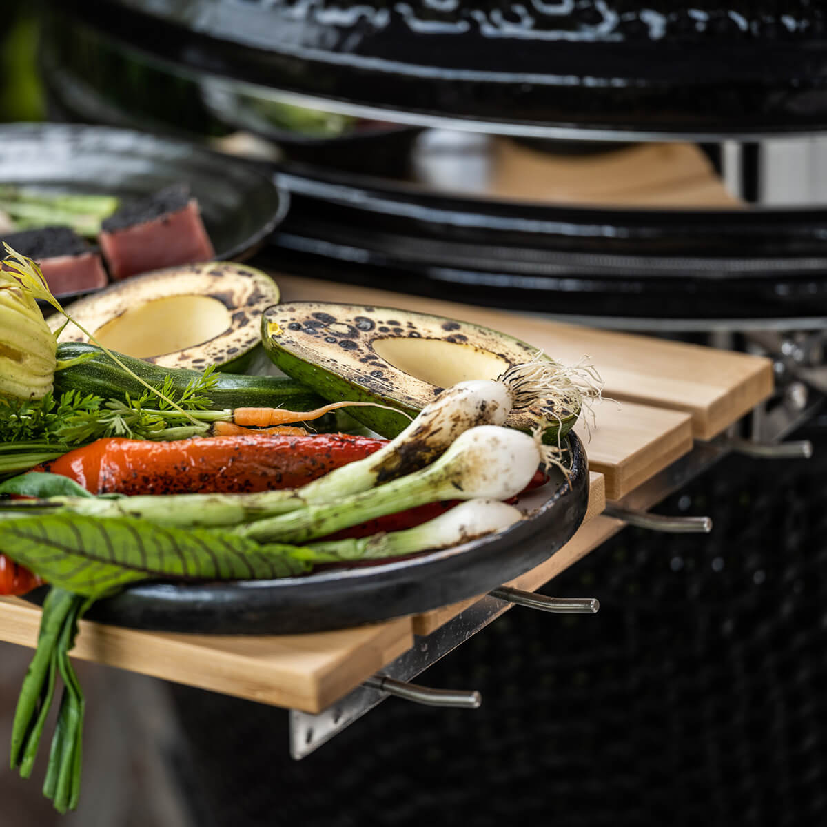 Yakiniku Kamado Grill inkl. Ständer, Seitentischen & Pro Set, 22'' XLarge, 56 cm Grillfläche