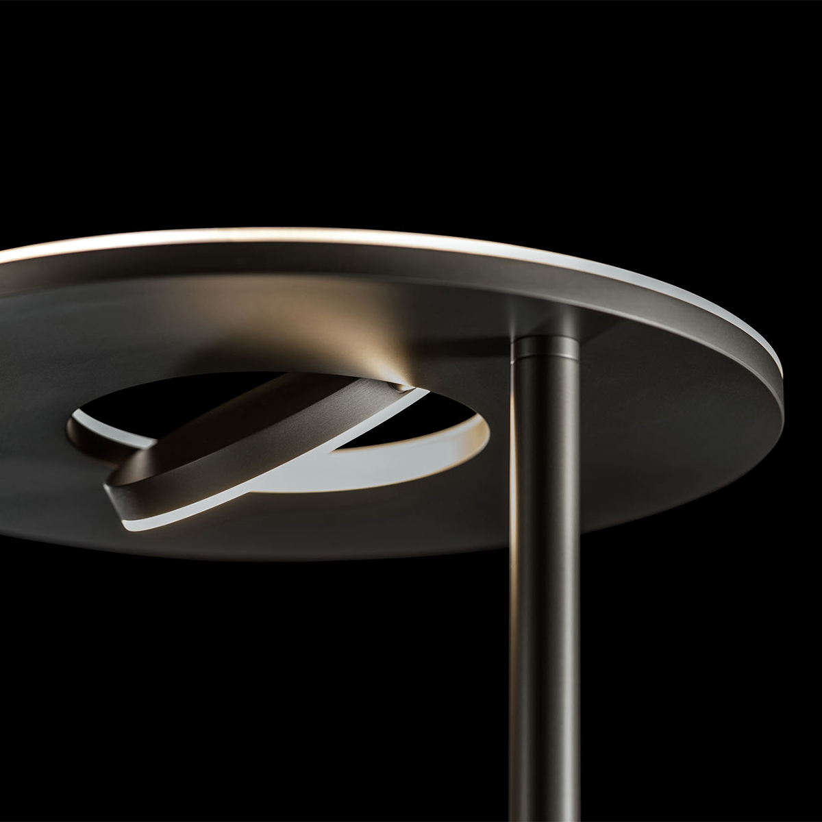 Holtkötter Nova Oog LED Deckenfluter, Platin