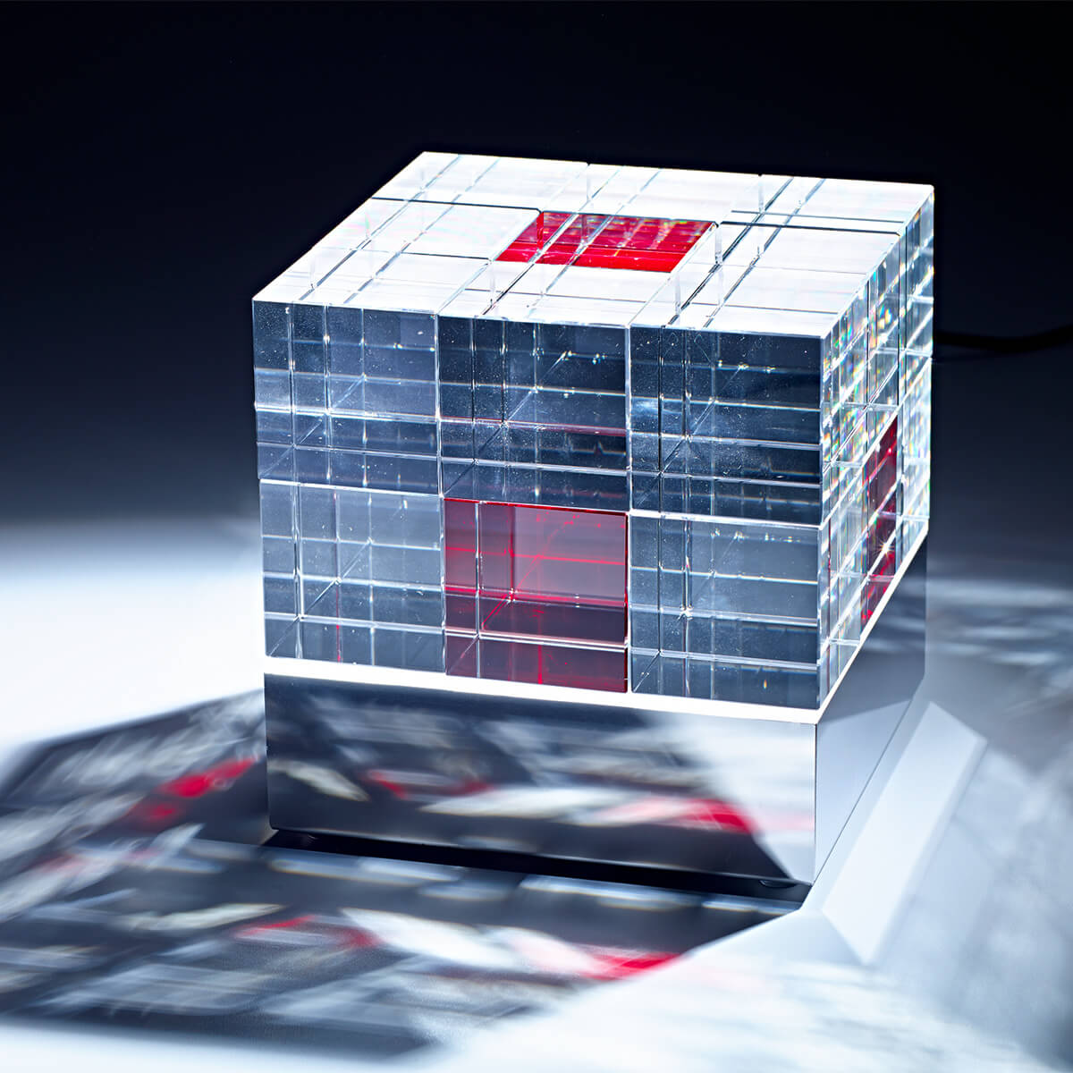 Tecnolumen Cubelight LED Tischleuchte, Echtglas rosa