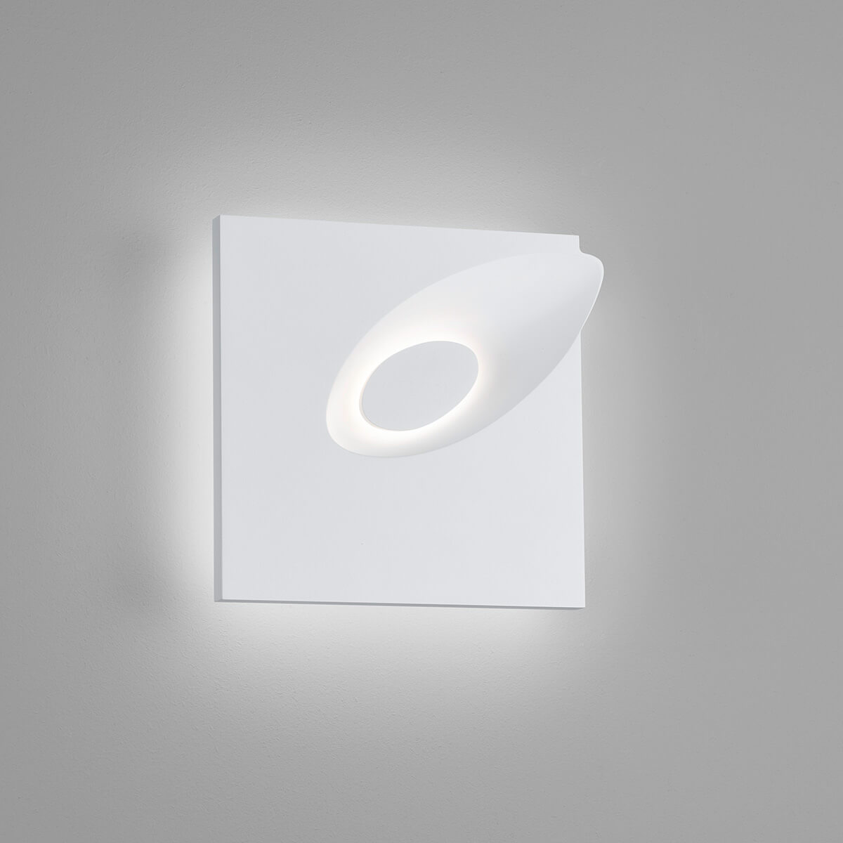 Helestra Tail LED Wandleuchte, weiß matt
