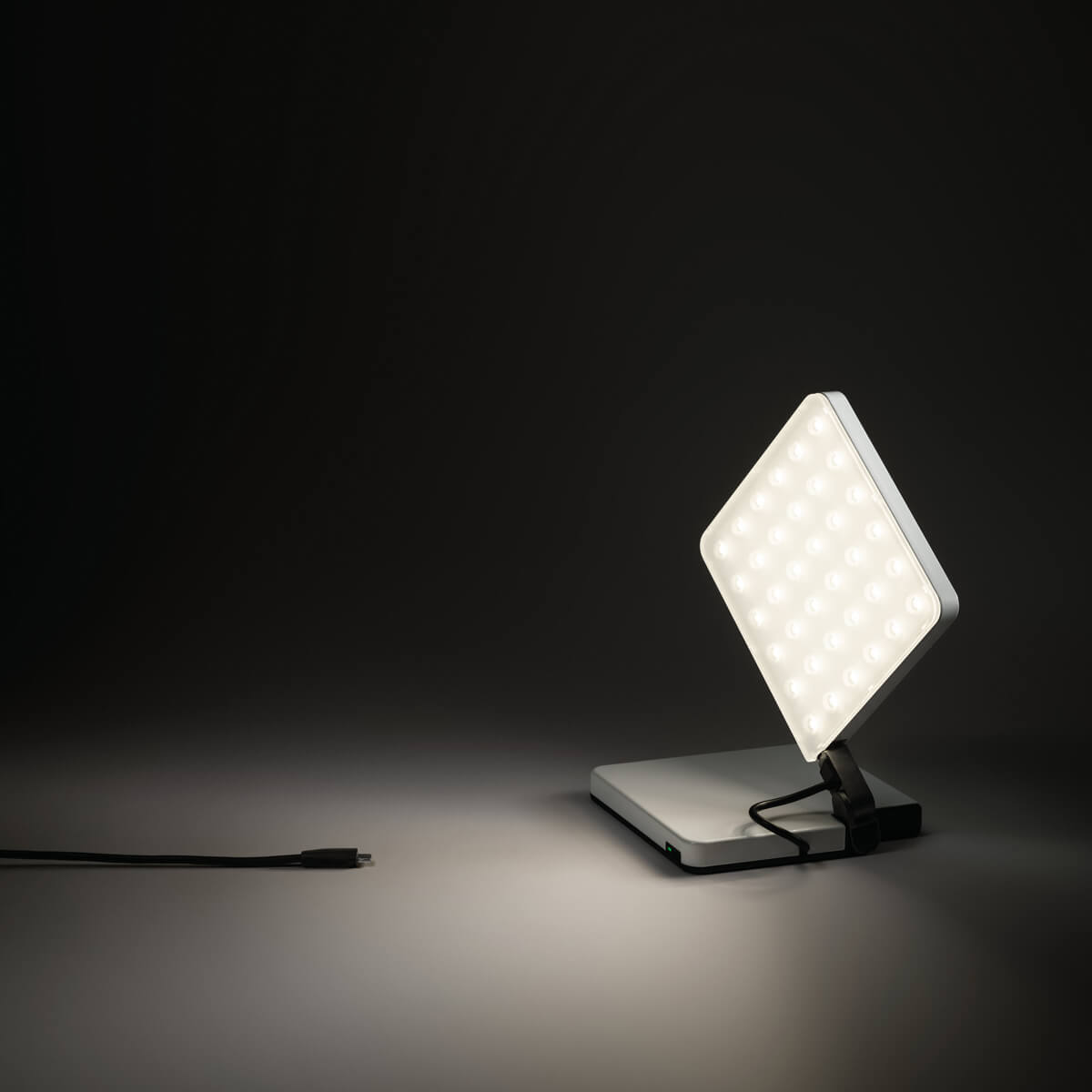 Nimbus Roxxane Fly CL LED Akkuleuchte, weiß