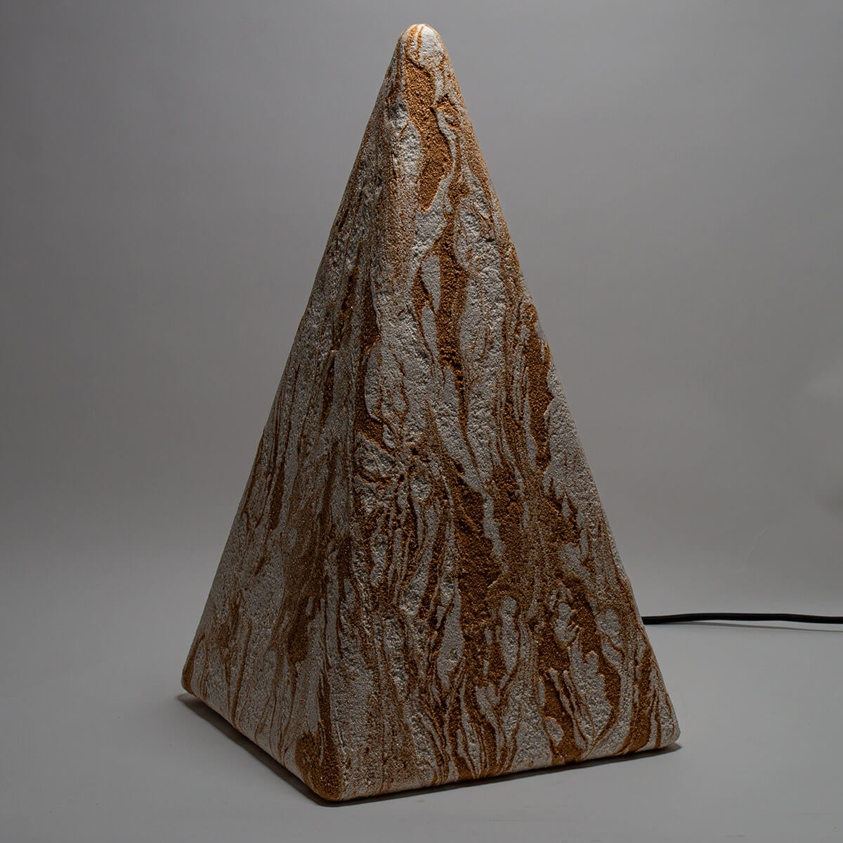 Epstein-Design Pyramide Sahara RGBCCT-LED Außenleuchte, Höhe: 73 cm, Sandstein