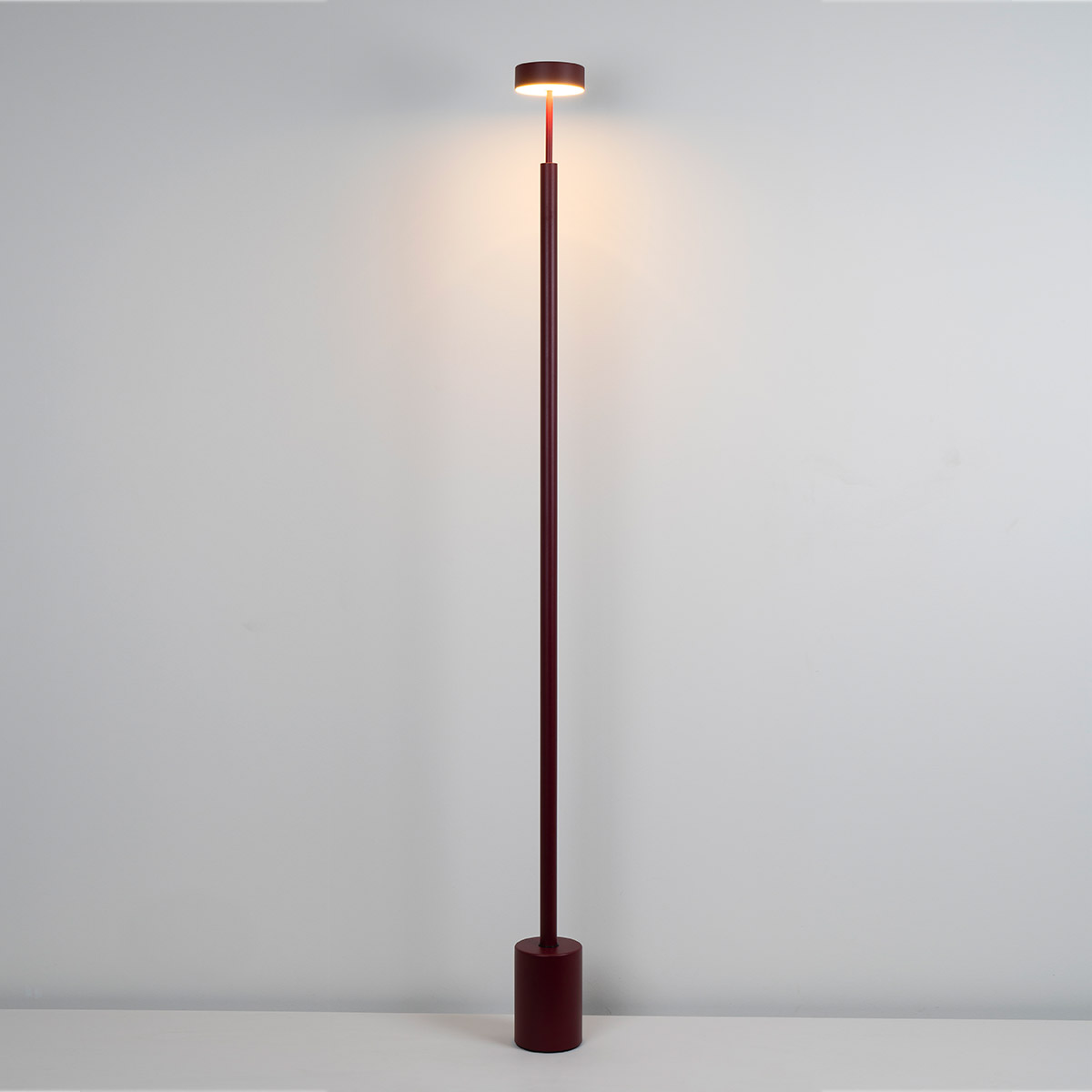Milan Peak LED Stehleuchte, Höhe: 170 cm, granatrot