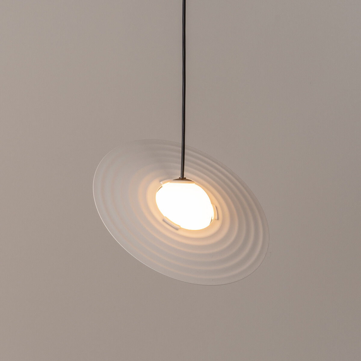 Milan Symphony Pendelleuchte, Ø: 30 cm, nerzfarben