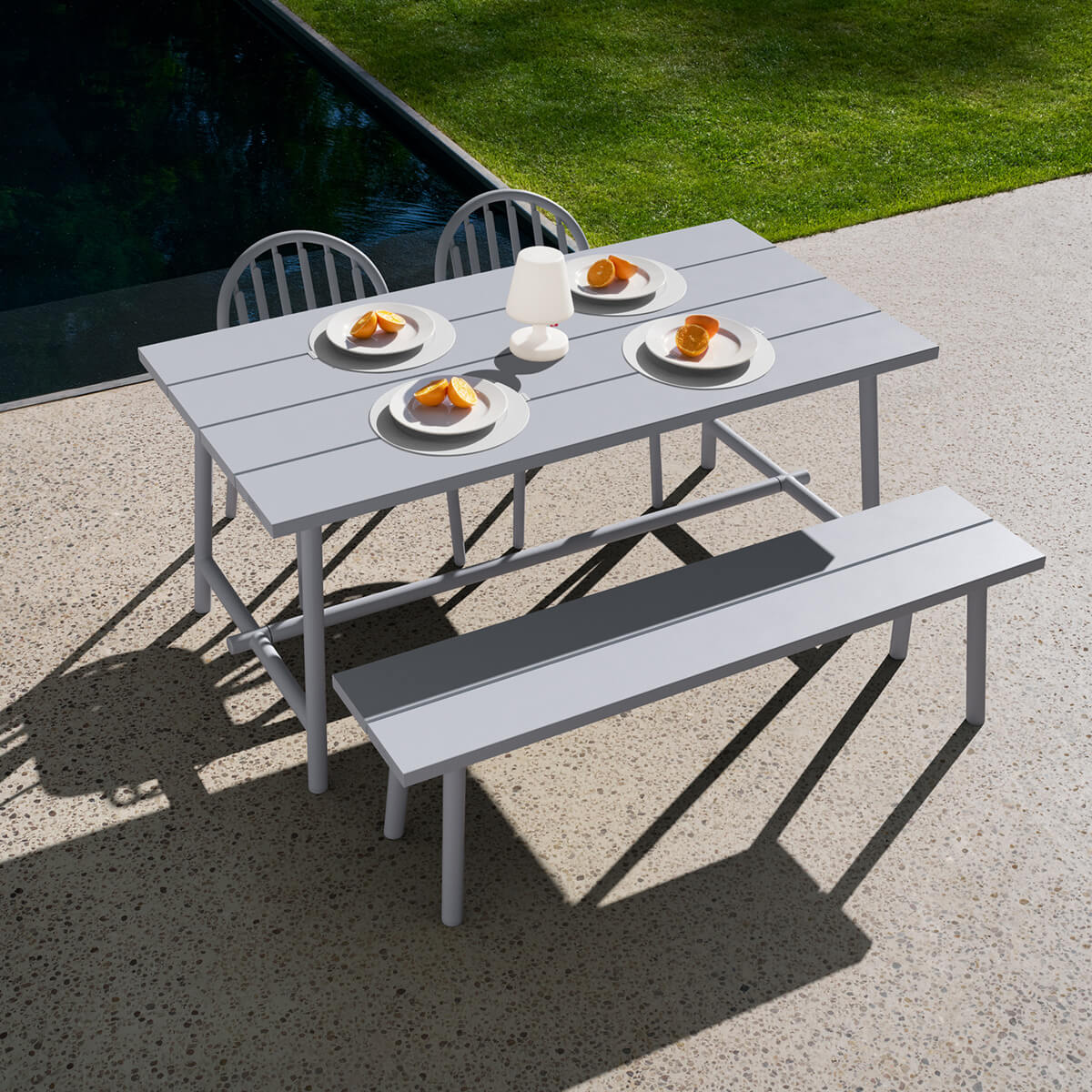 Fred's Medium Table Tisch