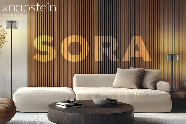 Knapstein Sora Steh- und Tischleuchten mit mundgeblasenem Smoked Glas in modernem Wohnzimmer