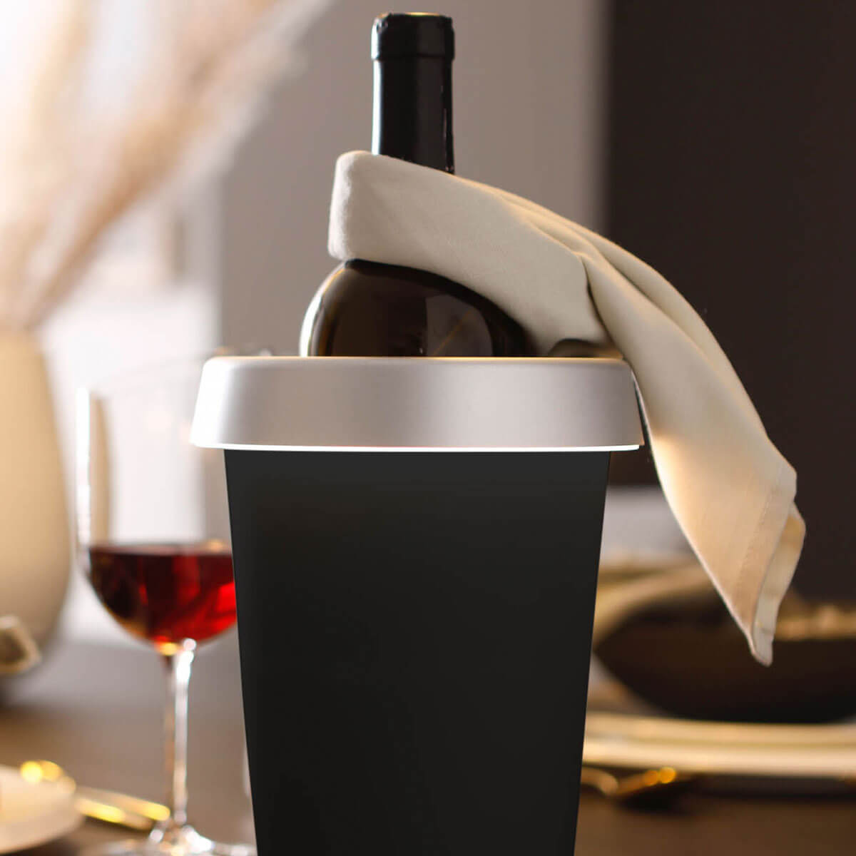 Villeroy & Boch Bordeaux LED Akkuleuchte & Weinkühler, schwarz