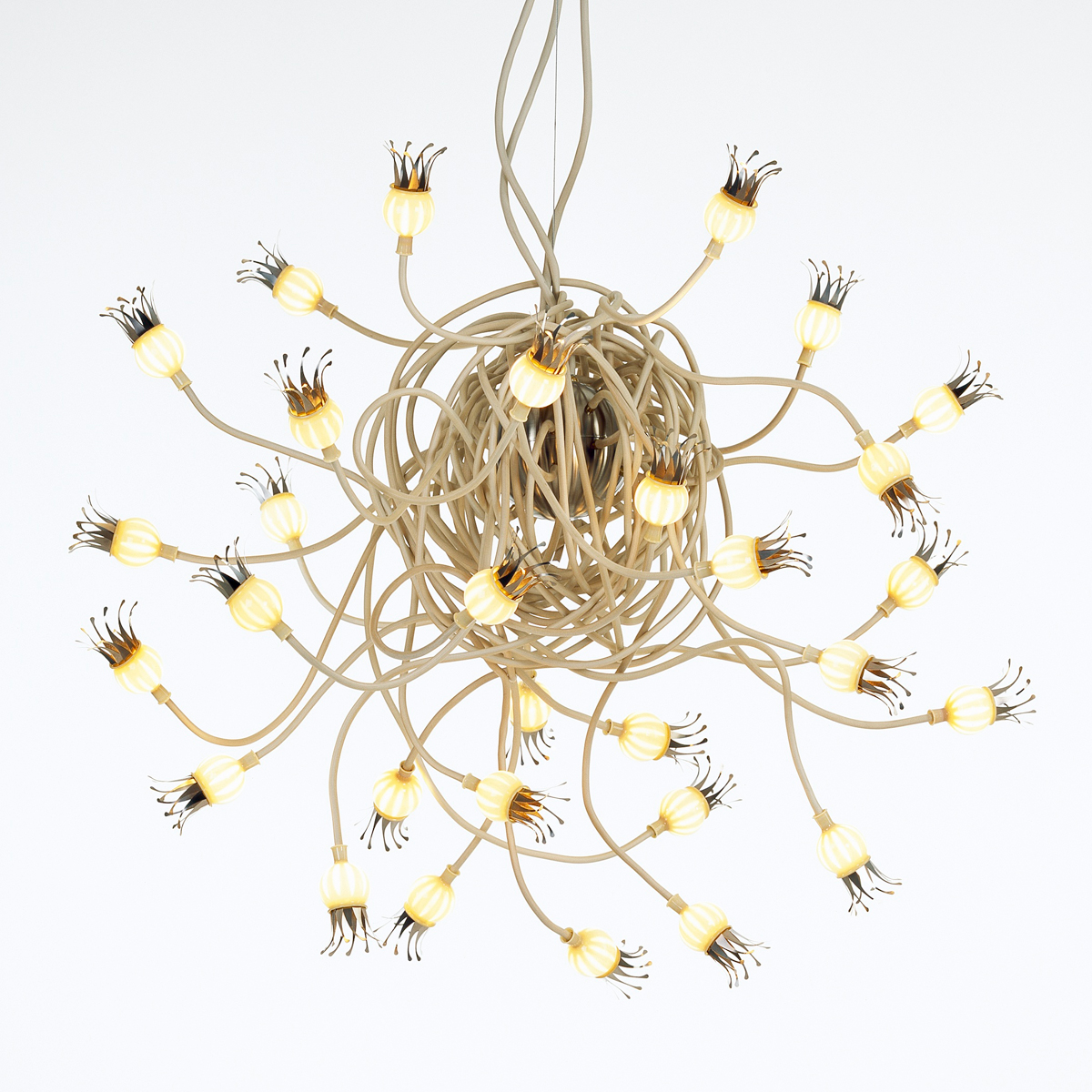 Serien.lighting Poppy Suspension Pendelleuchte, Schirme: Keramik, Arme: beige