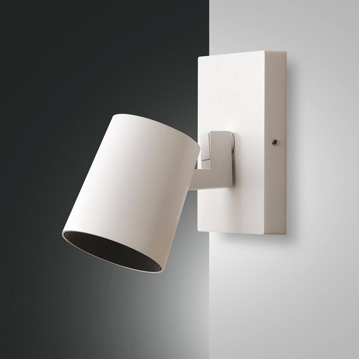 Fabas Luce Modo Wandstrahler, weiss, Dekoring schwarz (ausgeschaltet)