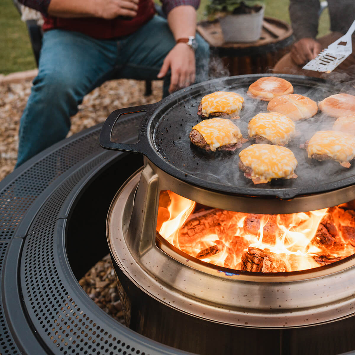 Solo Stove Surround Large Feuerschalentisch, Stahl pulverbeschichtet (Feuerschale und Hub nicht inbegriffen)