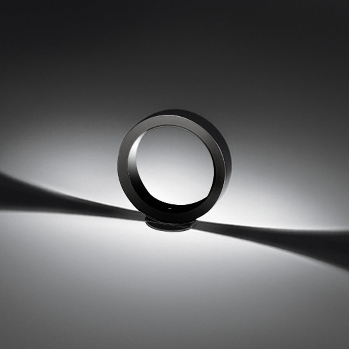 Cini & Nils Assolo Appoggio LED Tischleuchte, schwarz