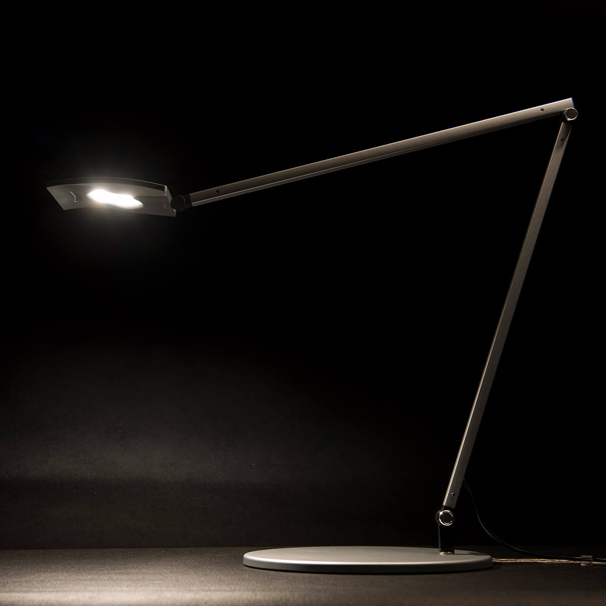 koncept Mosso Pro LED Tischleuchte, Silber