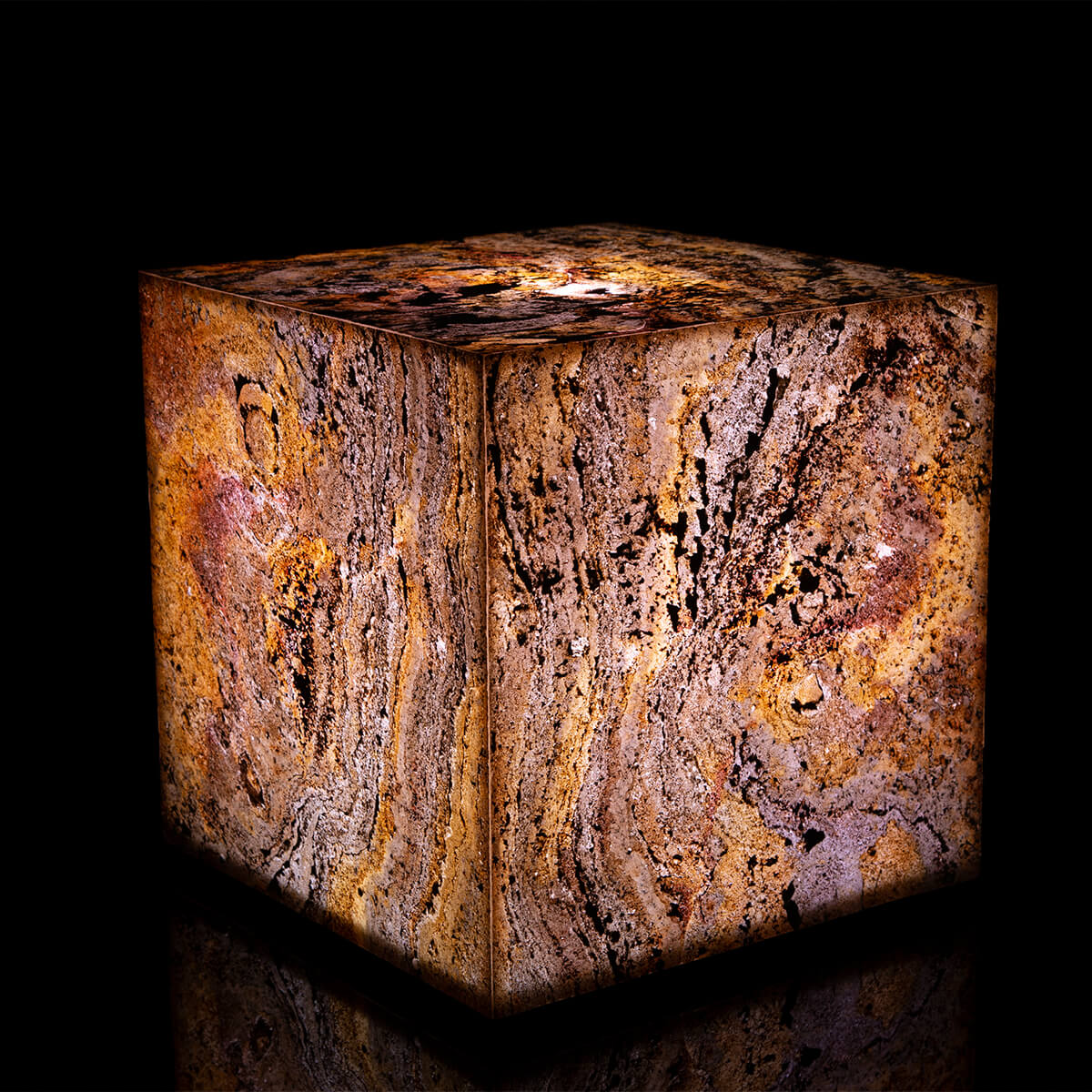 Epstein-Design Würfel Eifel im Herbst CCT-LED Außenleuchte, 49 cm, Schiefer (©Leuchtenland.com)
