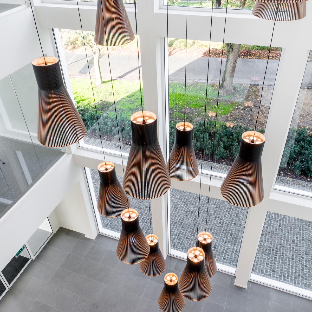 Secto Design Magnum 4202 Pendelleuchte, schwarz laminiert, Kabel: schwarz