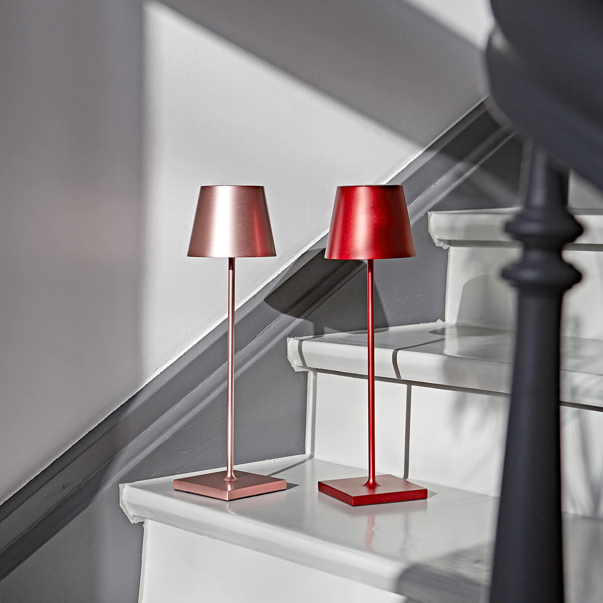 Sigor Nuindie LED Akkuleuchte, Flex-Mood, Roségold eloxiert und kirschrot eloxiert