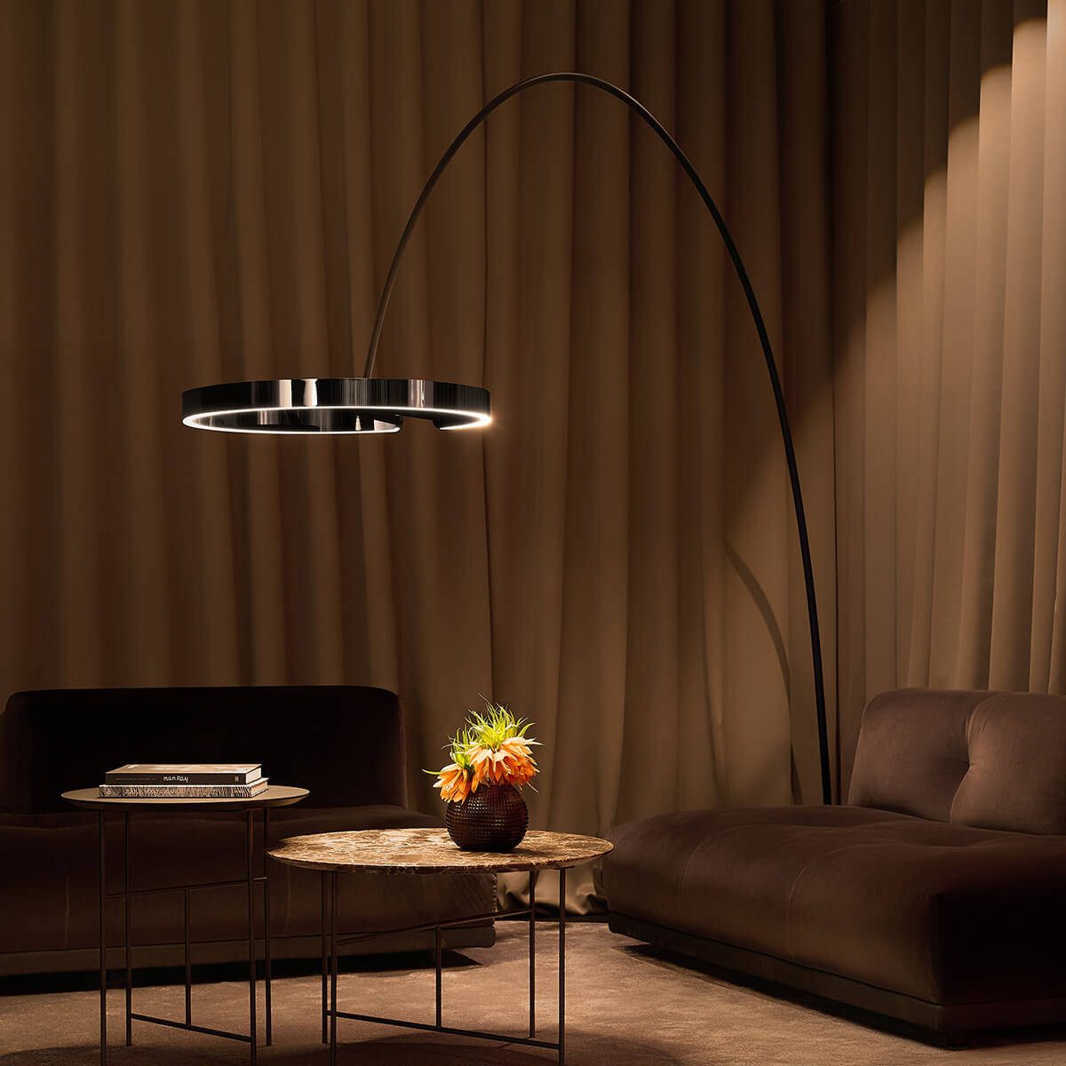 Mito largo LED Bogenleuchte