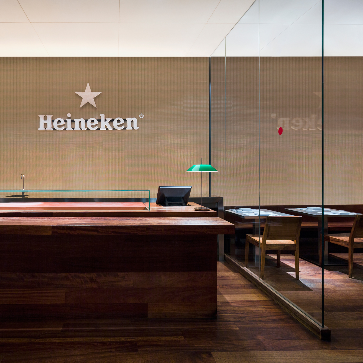 Vibia Mayfair 5500 Tischleuchte, Schirm: grün