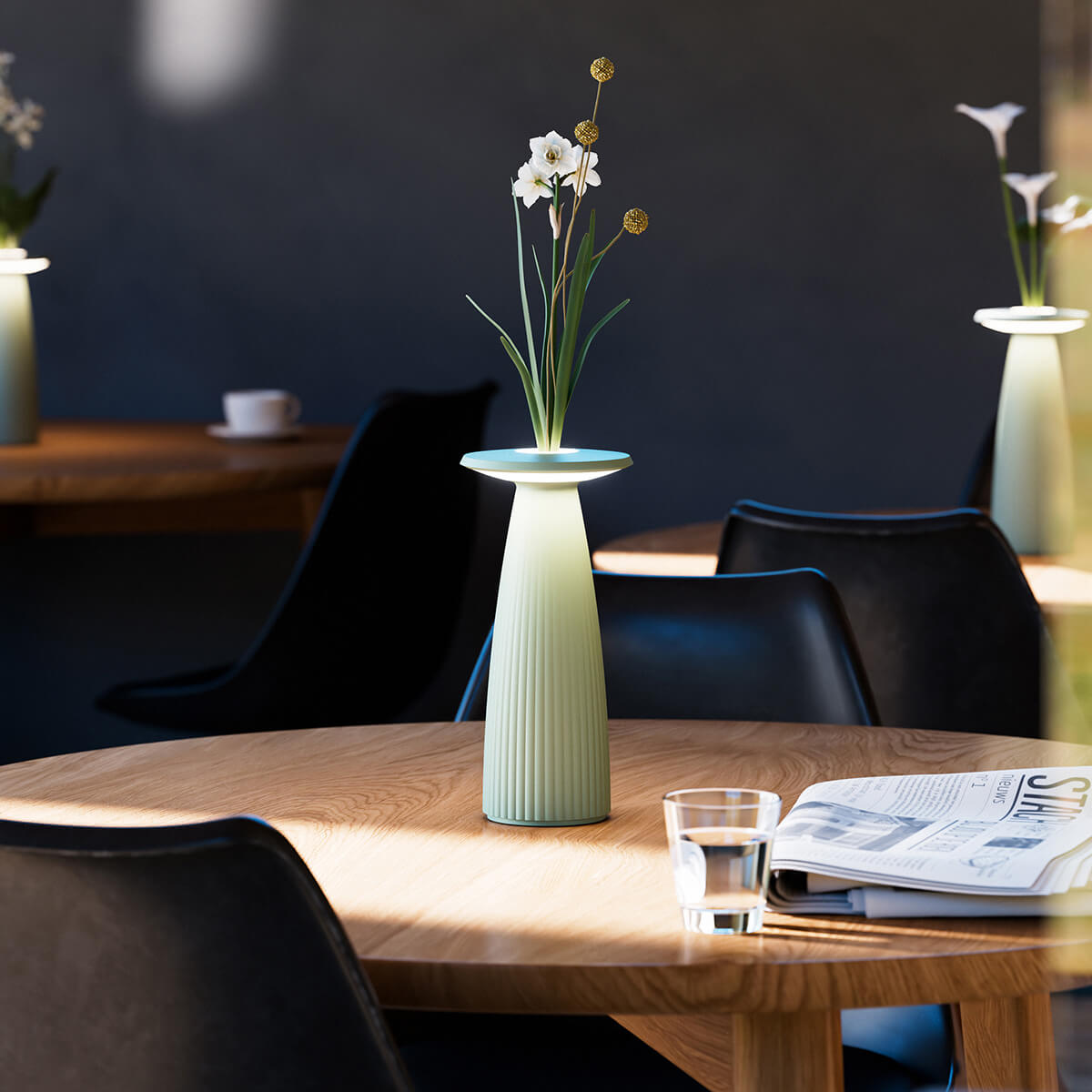 Sigor Nuflair LED Akkuleuchte & Vase, salbeigrün