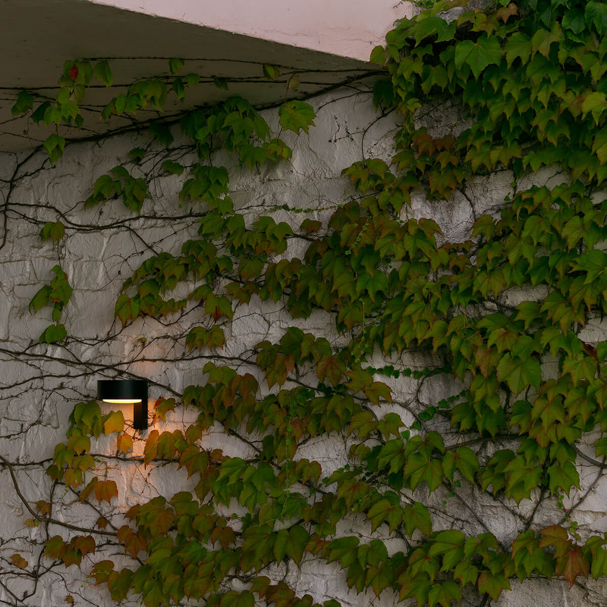 Marset Plaff-on! A IP65 LED Wandleuchte, schwarz