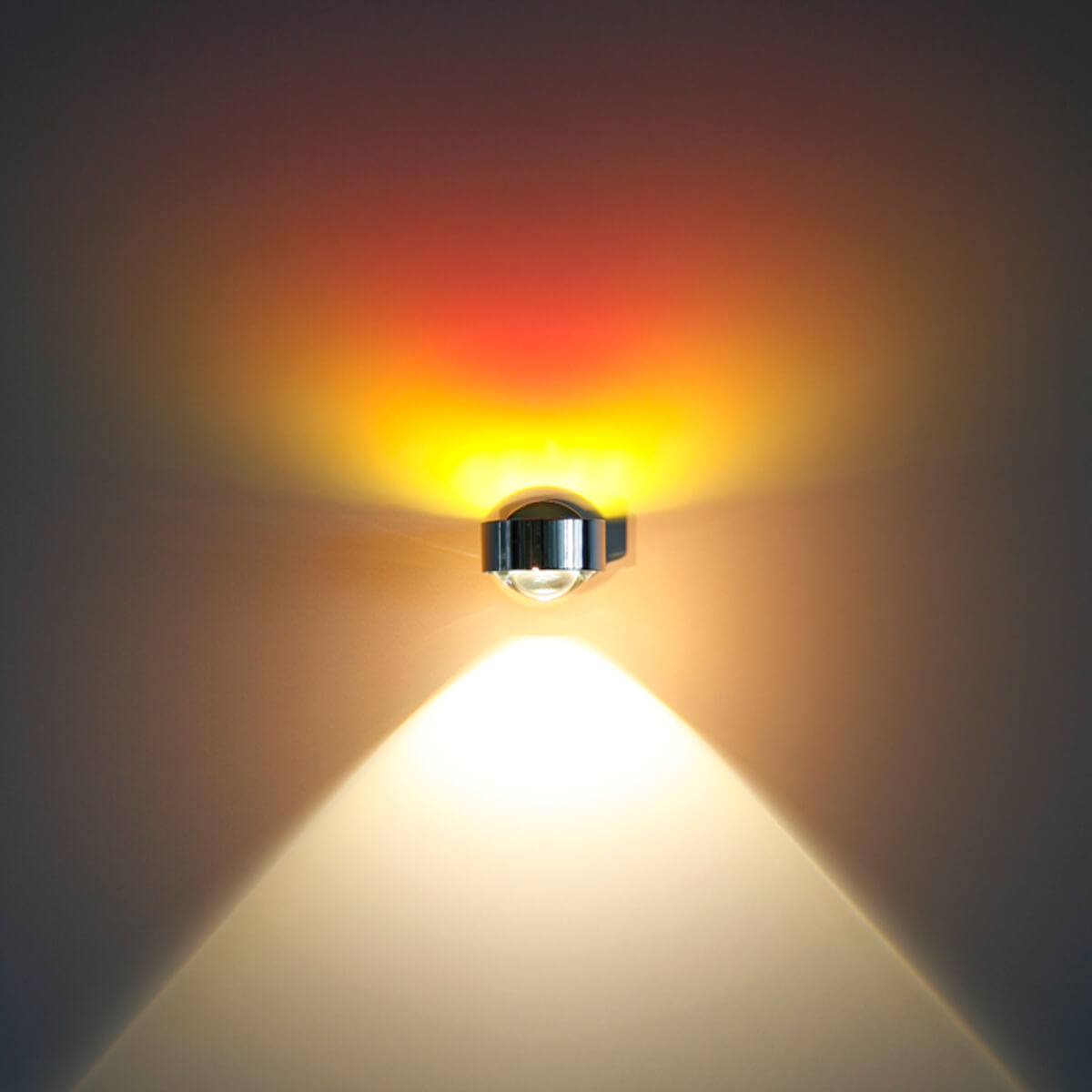 Top Light Puk Mini Wall LED Wandleuchte, Chrom, mit Linse klar / Glas satiniert und Farbfilter rot