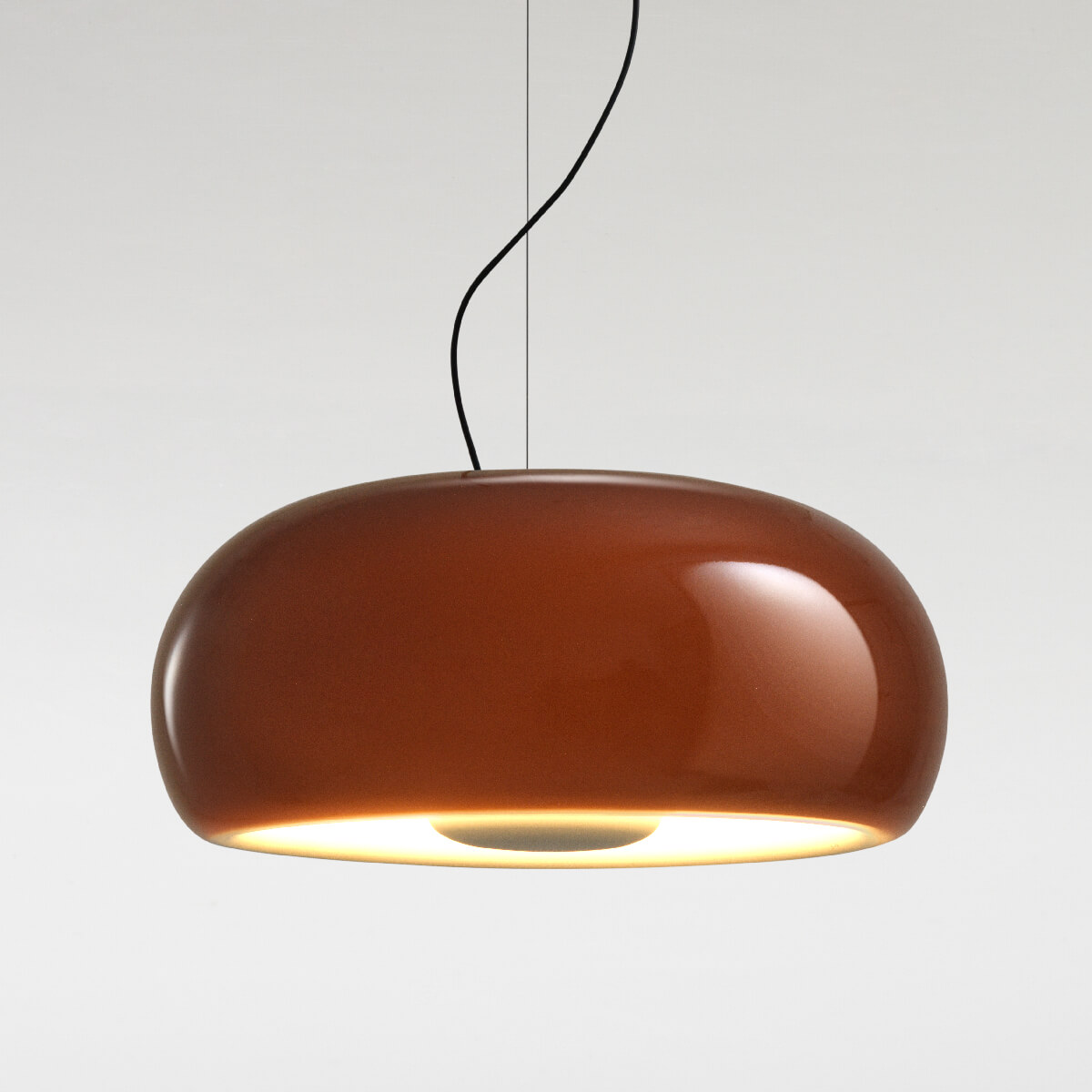 Marset Vetra 43 LED Pendelleuchte, bernstein