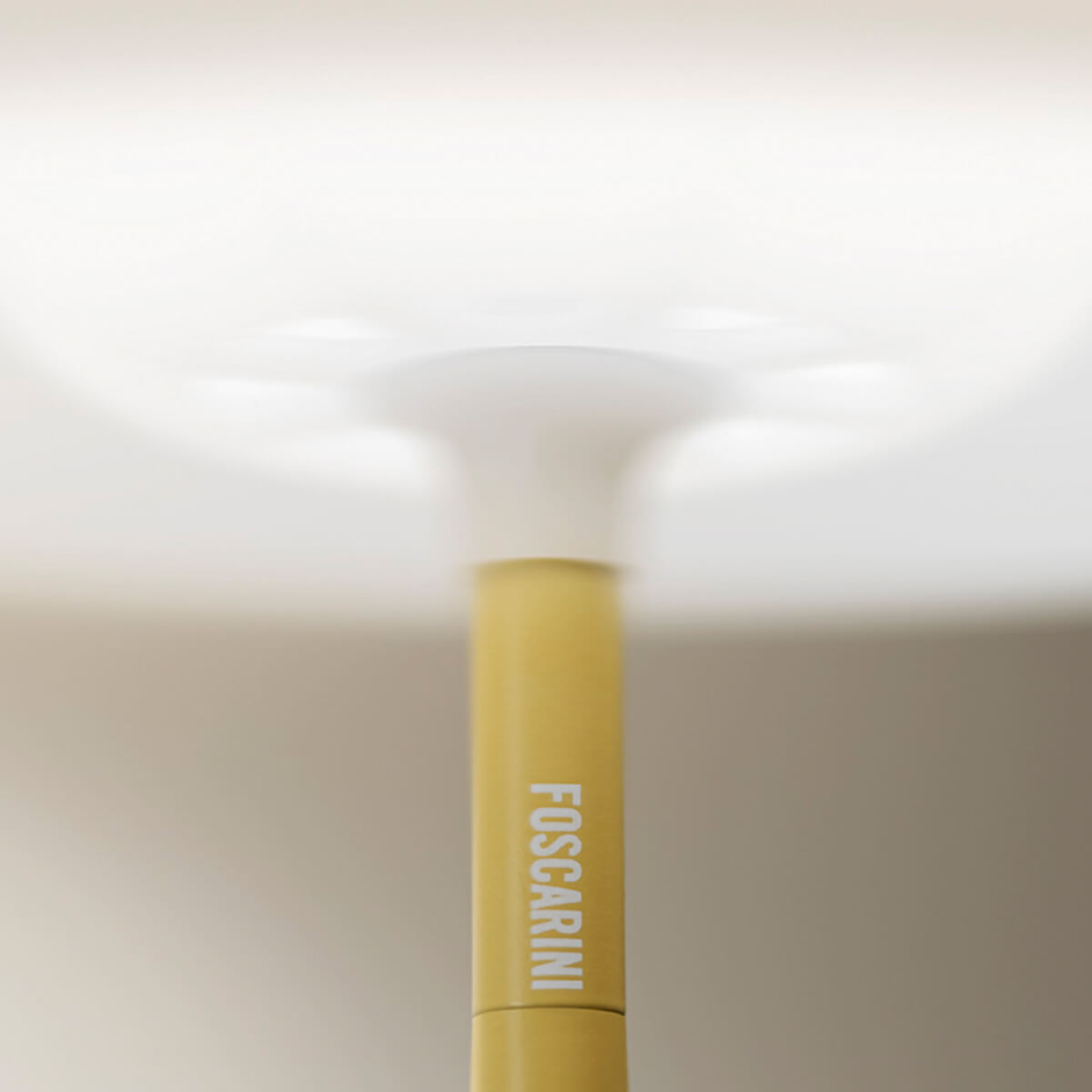 Foscarini Birdie Easy Grande Tavolo, giallo sabbia (sandgelb)