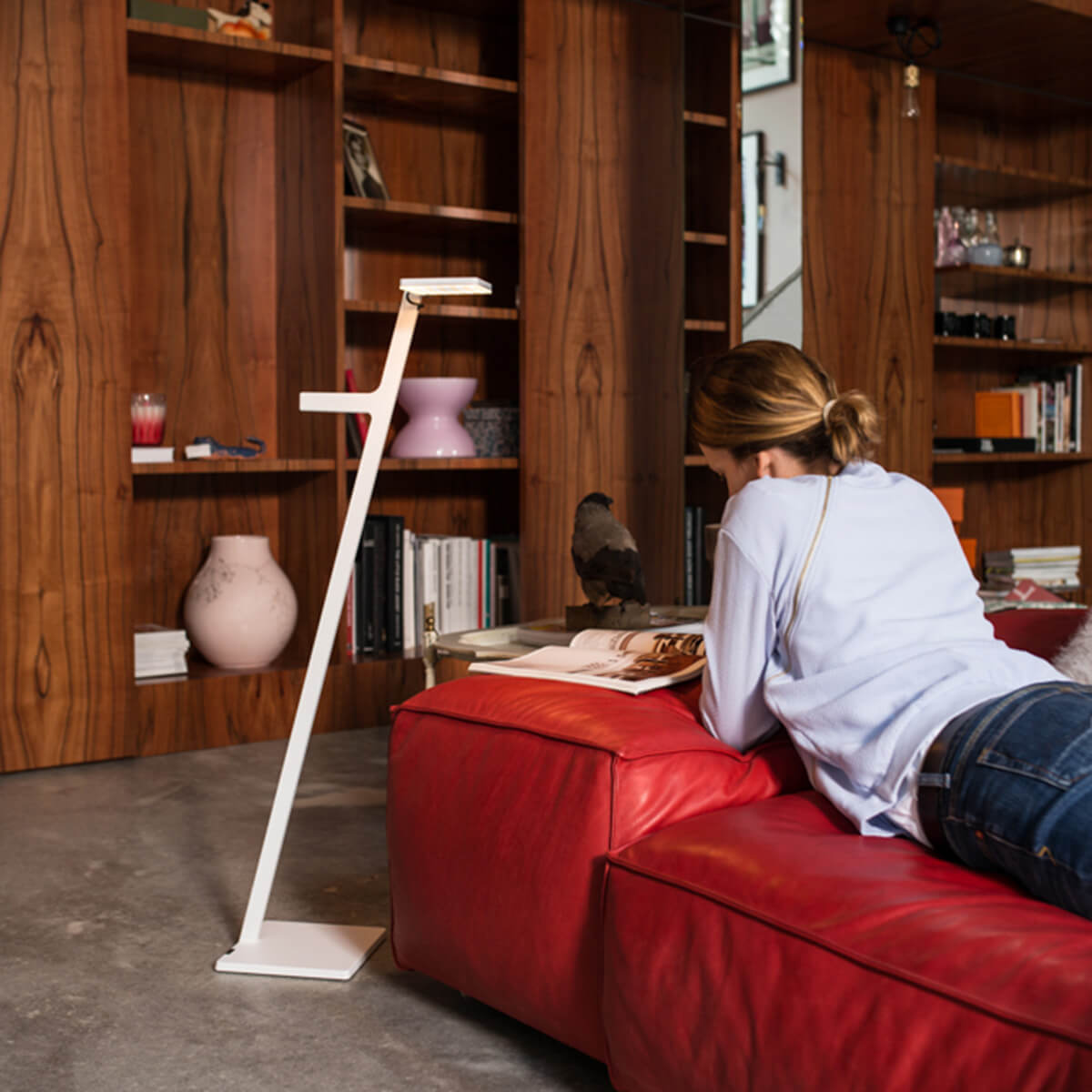 Nimbus Roxxane Leggera 101 CL LED Akkustehleuchte, weiß matt (©Nimbus Group/Mirjam Fruscella & Daniele Manduzio)