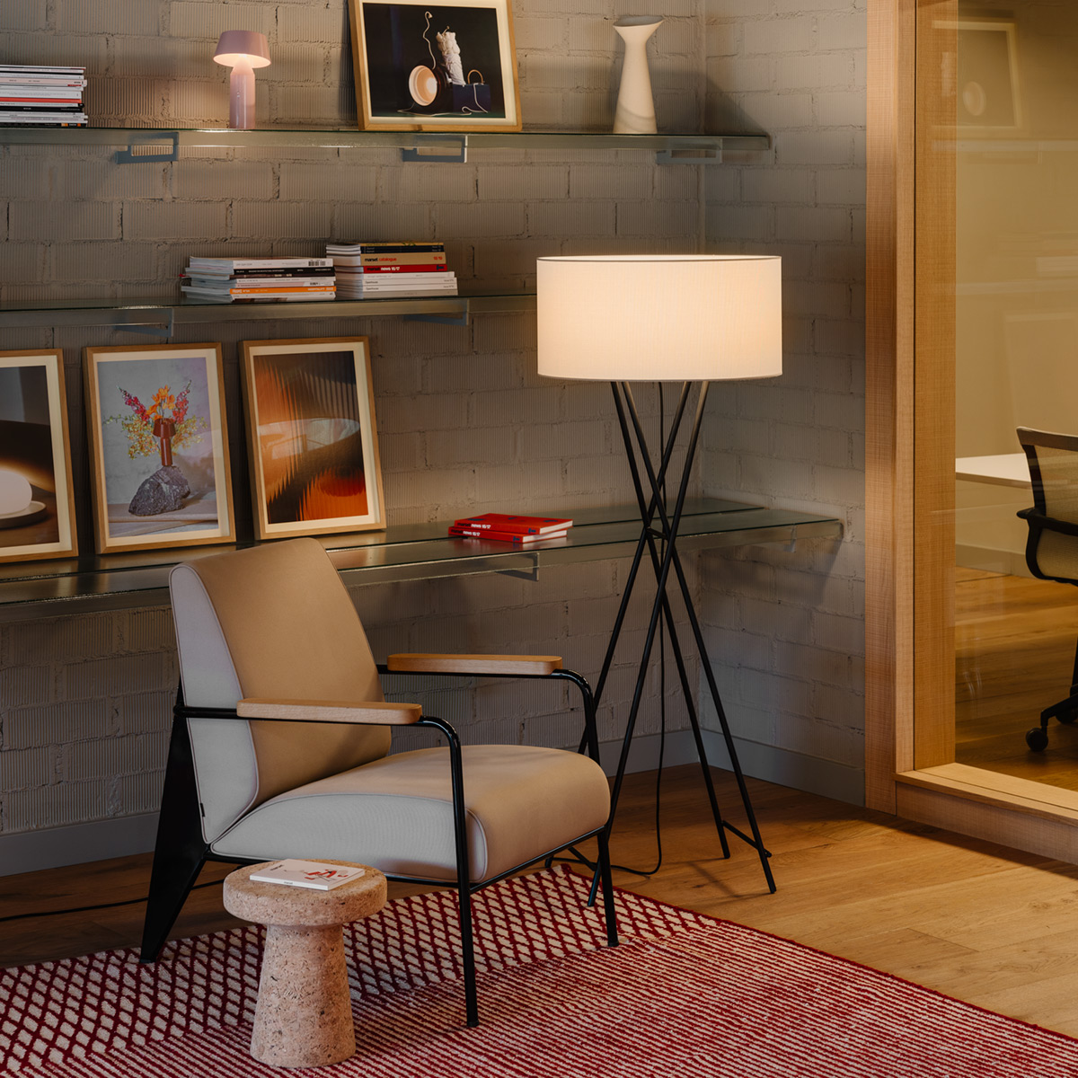 Marset Cala Metal P145 Stehleuchte, schwarz