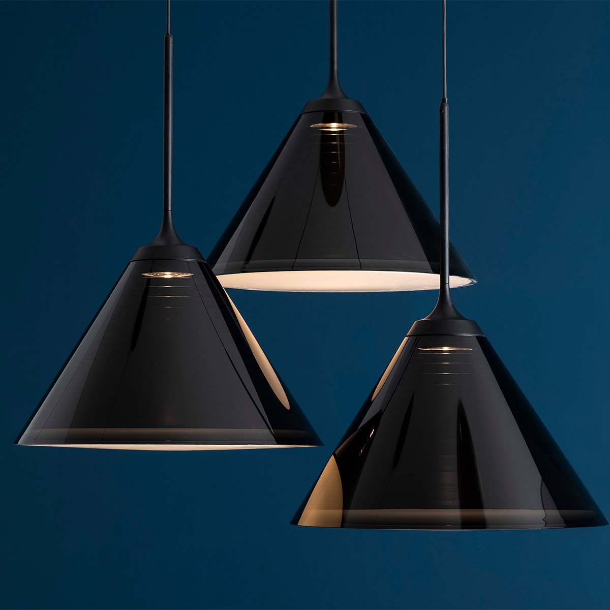 Artemide Look at Me 35 Cluster LED Sospensione, App-kompatibel, schwarz