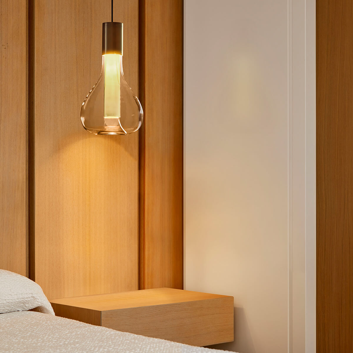 LZF Lamps Eris Pendelleuchte, Alu natur / elfenbeinweiß