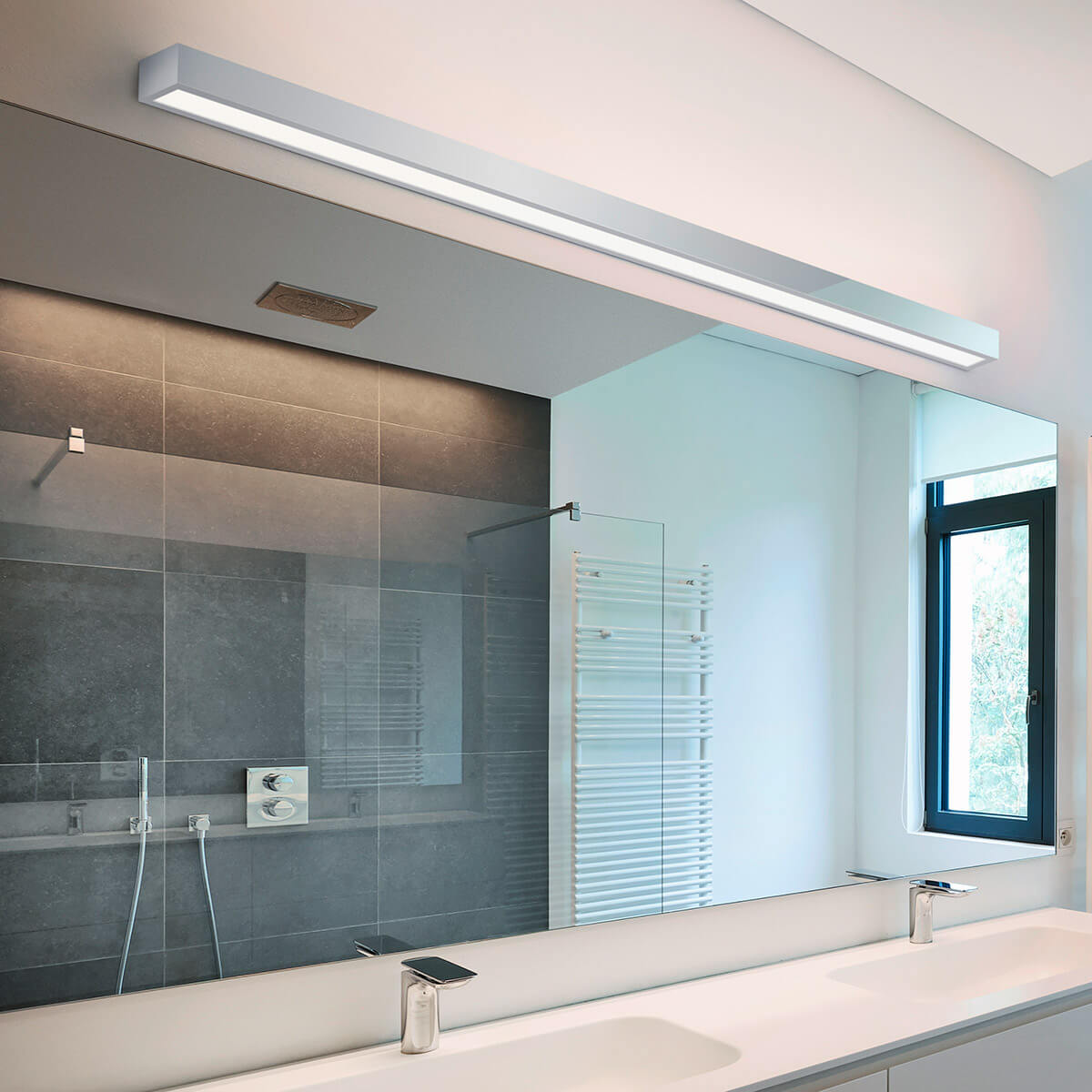 Helestra Theia LED Wandleuchte, Länge: 120 cm, Chrom