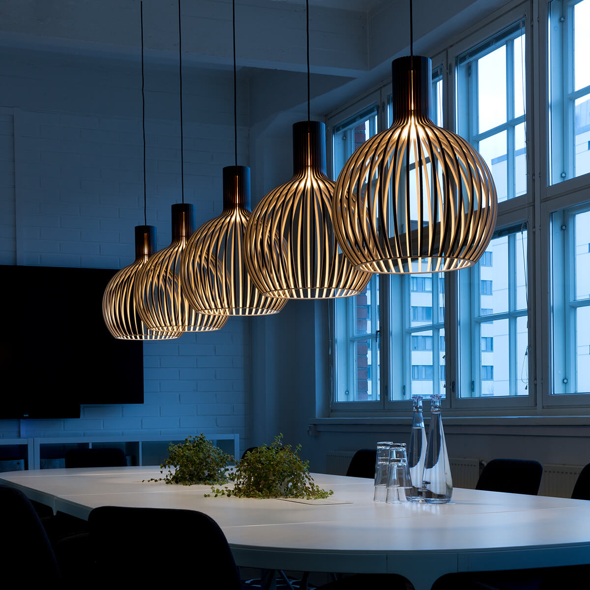 Secto Design Octo Small 4241 Pendelleuchte, schwarz laminiert, Kabel: schwarz